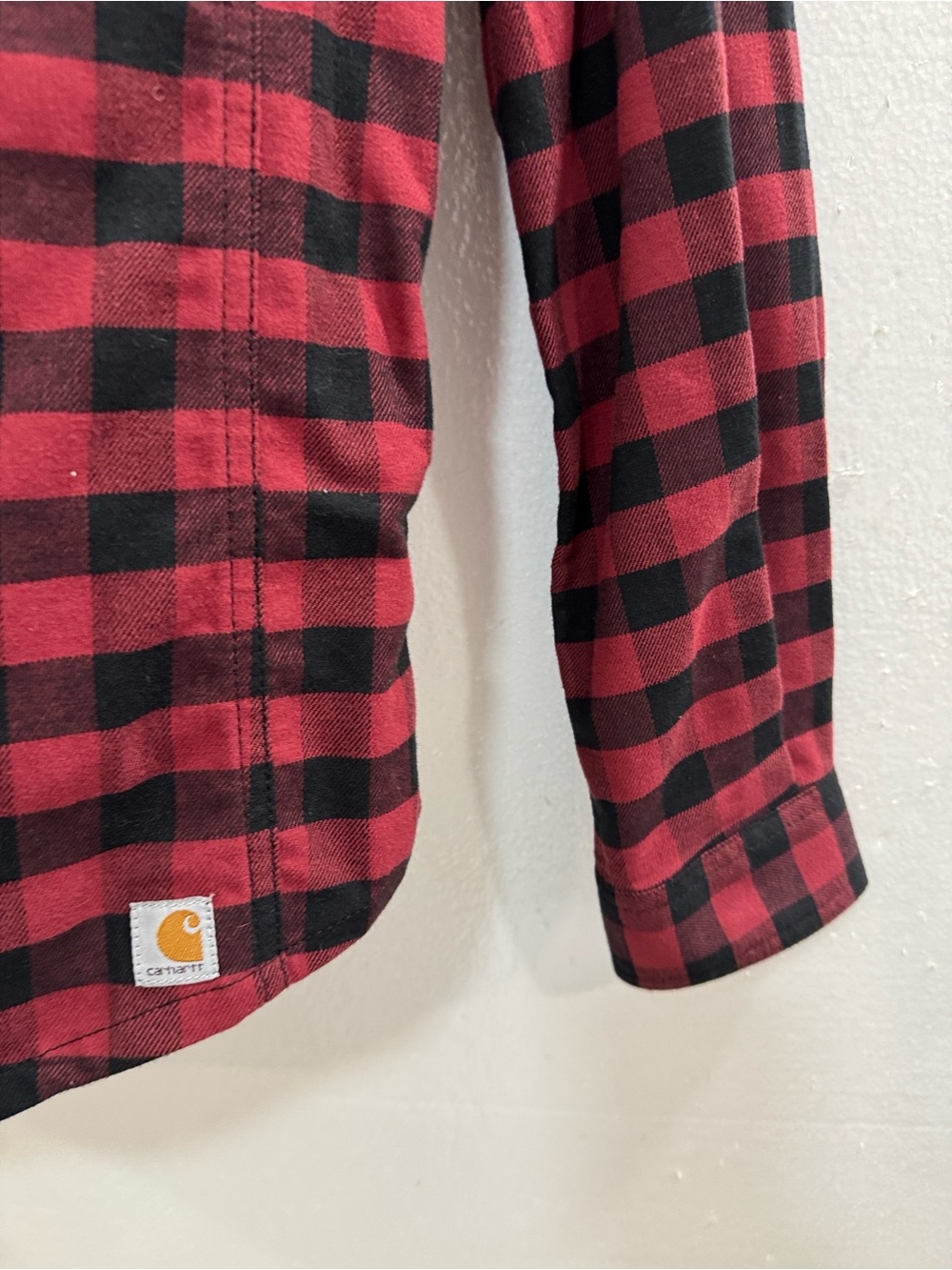 Carhartt Women’s Red Black Buffalo Plaid Flannel Button Front Shirt Size Small - Picture 4 of 11